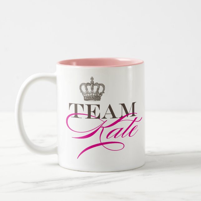 Team Kate | die königliche Hochzeit Zweifarbige Tasse (Links)