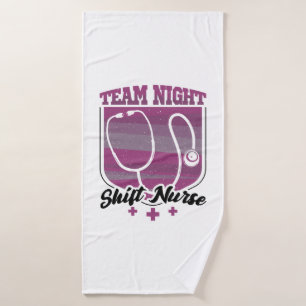 Team Night Shift Nurse Badehandtuch