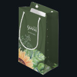 Teamraum. Farbpapier für Sonnenblumen Kleine Geschenktüte<br><div class="desc">Teamraum. Rustikale Sonnenblumen und Wildblumen Aquarellmalerei personalisierte Hochzeit | TRAUZEUGEN | TRAUZEUGE | Taschen für Geschenke. Matching Wedding Einladungen,  Bridal Shower Einladungen,  Speichern Sie die Date Cards,  Bridesmaid auf Anfrage Karten,  Danke Karten,  Gastgeschenke Hochzeiten und Geschenke verfügbar in der Rustic Design Kategorie unseres Stores.</div>