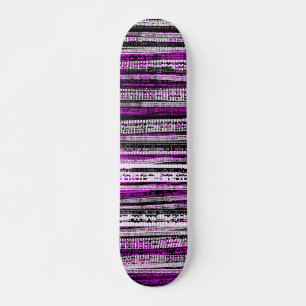 Tech Decode - Schwarz und Weiß auf Magenta Skateboard