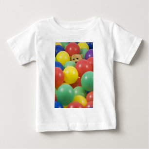Ted ist wieder im Bällebad überwältigt! Baby T-shirt