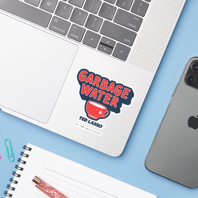 Ted Lasso | Garbage Water Tea Graphic Aufkleber (Laptop mit iPhone)