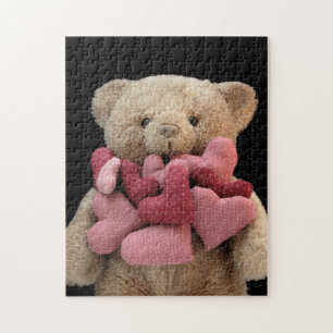 Teddy Bär mit Stoffherzen
