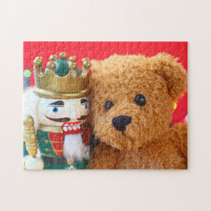 Teddy Bär und Nussknacker