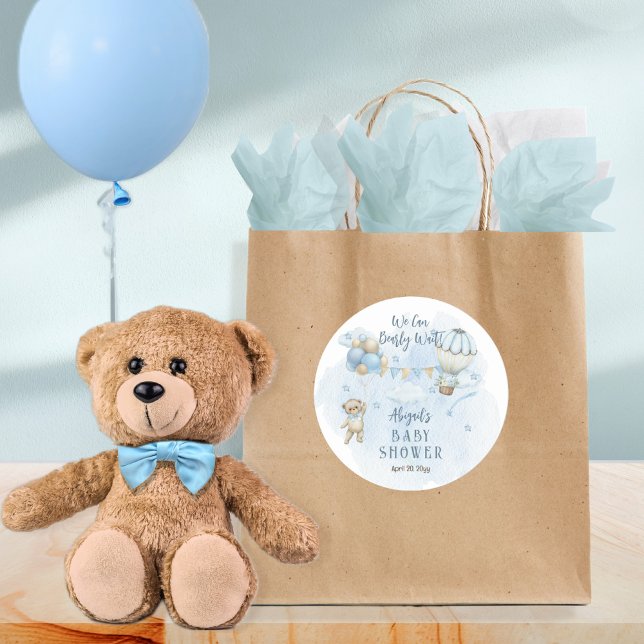 Teddy Bear Balloons Boy Bearly Wait Baby Dusche Runder Aufkleber (Von Creator hochgeladen)