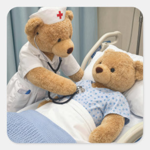 Teddybär-Krankenschwester mit Stethoskop Quadratischer Aufkleber