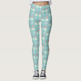 Teecup und Leggings aus Saucer