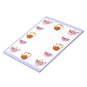 Teekanne, Teacup und kupferner Notizblock