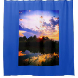 Teich am Sonnenuntergang Duschvorhang