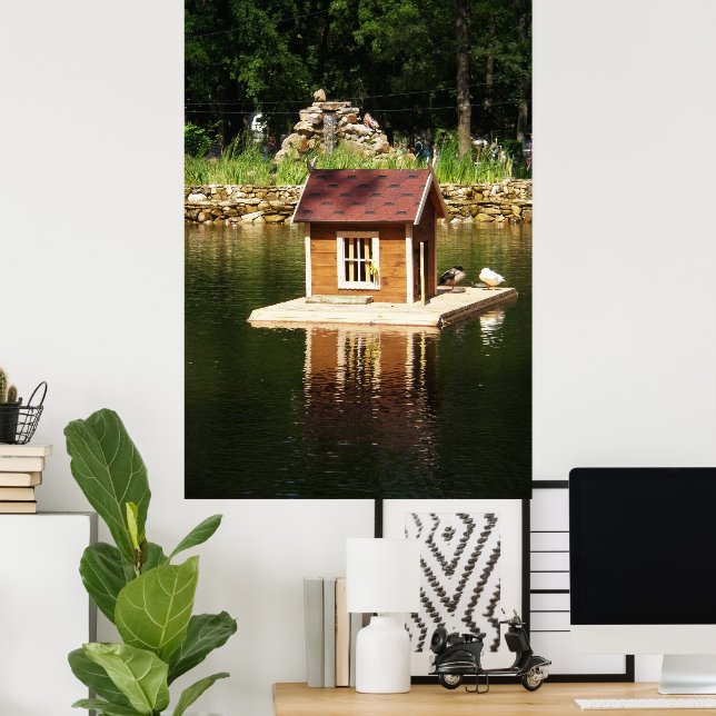 Teich mit Vogelhaus Poster (Heimbüro)