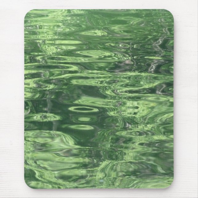 Teich-Reflexionen im Grün Mousepad (Vorne)
