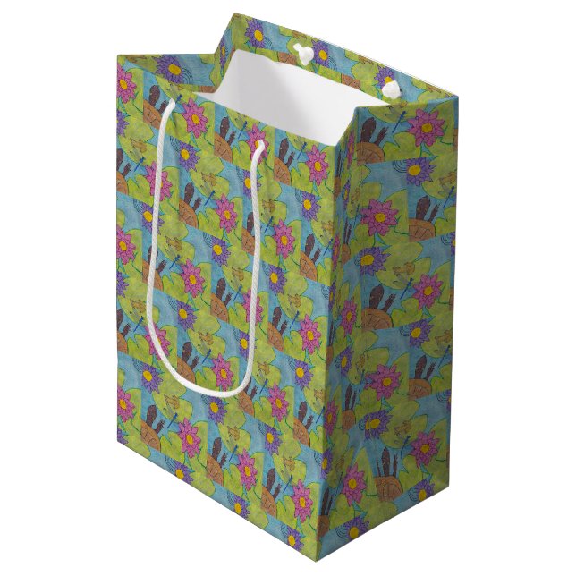 Teichszene - Geschenktasche Mittlere Geschenktüte (Vorderseite Schrägansicht)