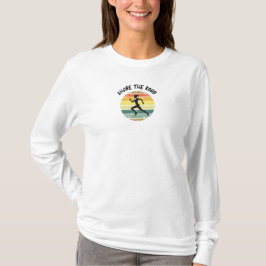 Teilen Sie den Straßenläufer lange Schlange Shirt