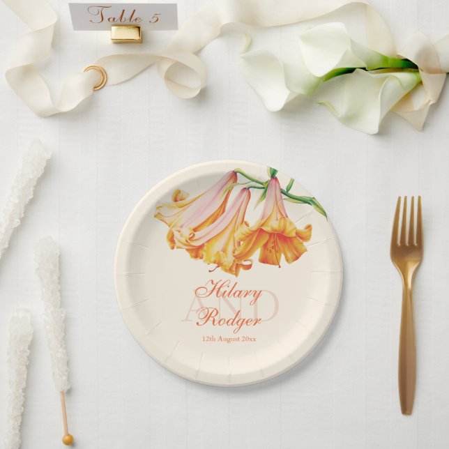 Teller der Hochzeitsfeier mit Blumen (Hochzeit)