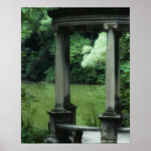 Tempel der Liebe an den alten Westbury Gärten Poster