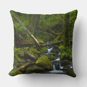 Temperament Rainforest Stream in Columbia River Kissen