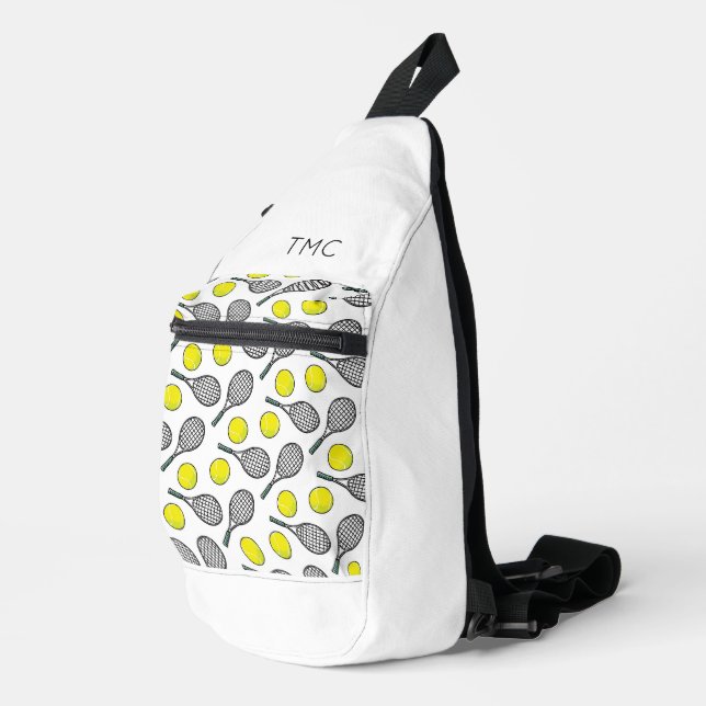 Tennis Balls Racquets Pattern INITIALS Sport Spaß Crossbody Bag (Rechte Ecke)
