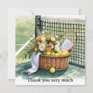 Tennis-Blumenkorb auf dem Court zum Dankeschön Dankeskarte