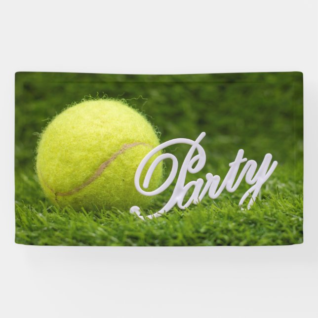 Tennis mit Ball auf grünem Gras Party Banner (Horizontal)