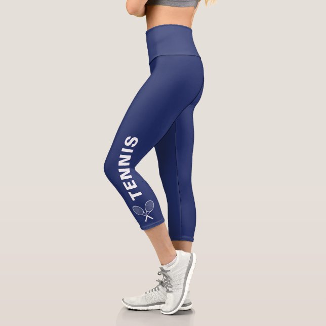 Tennis Racquet Custom Text oder Teamname Navy Blue Capri Leggings (Links)