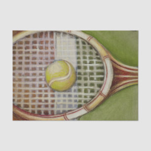 Tennis-Schläger mit dem Ball, der auf Gericht legt Seidenpapier