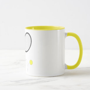 Tennis-Schläger und Ball Tasse