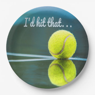 Tennisball, den ich dieses lustige Geschenk schlag Pappteller