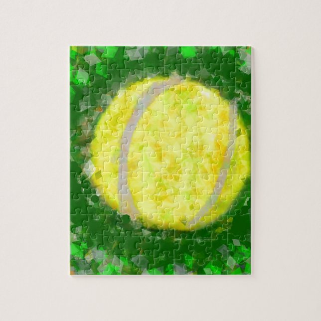 Tennisball-Erholungen auf dem Gras (Vertikal)