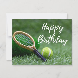 Tennisball und Schläger auf grünem Happy Birthday Karte