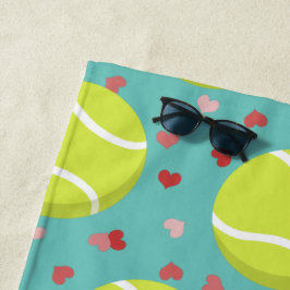 Tennisbälle und Herzmuster personalisiert Strandtuch