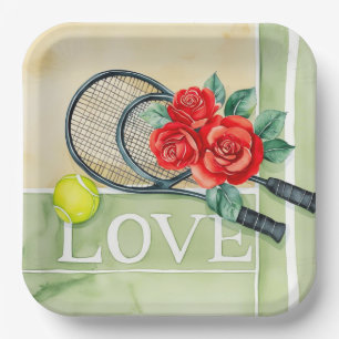 Tennisschläger und Ball mit Wort-LIEBE auf dem Pla Pappteller