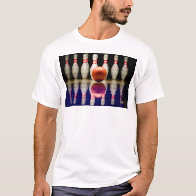Tenpin Bowling Strike. T-Shirt (Vorderseite)