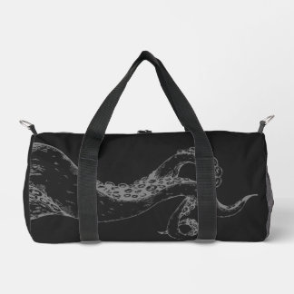 tentacules de pieuvre grises sur sac de sport noir