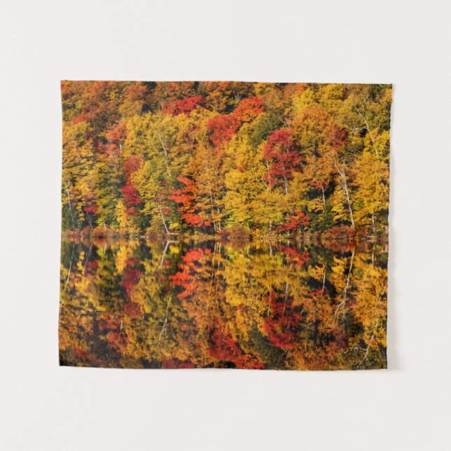Tenture Automne Réflexion sur Russell Pond | New Hampshire (Devant (Horizontal))