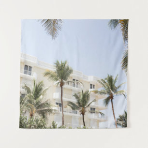 TENTURE BÂTIMENT BLANC ET BEIGE