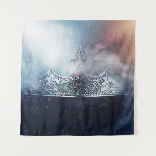 Tenture Belle reine et couronne royale