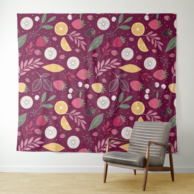 Tenture Berry Botanical Wall Tapestry – Deep Plum Fruit Ar (En situation (horizontale))
