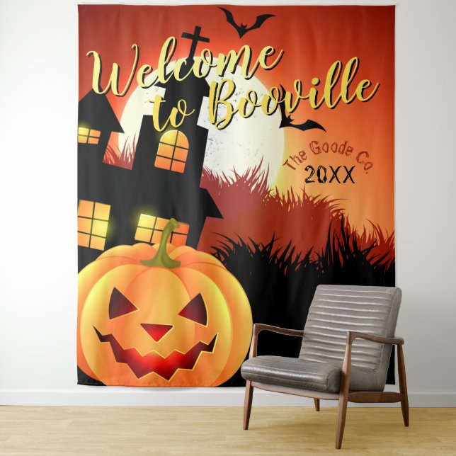 Tenture Bienvenue à Booville Halloween | Toile de fond d'é (En situation)