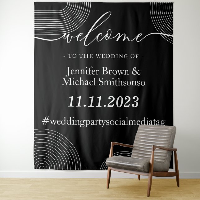 Tenture Bienvenue au mariage simple géométrique noir (En situation)