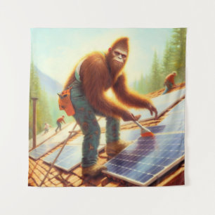Tenture Bigfoot installant des panneaux solaires