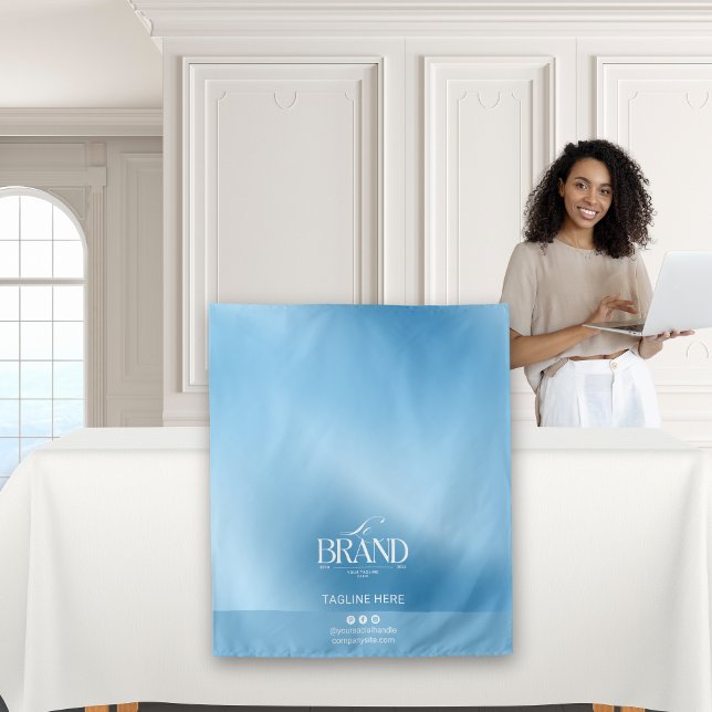 Tenture Chic Blue Gradient Logo Event Display Table Runner (Créateur téléchargé)