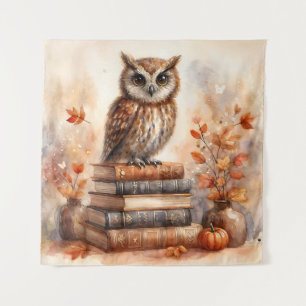 Tenture Chouette perchée sur la pile de livres Automne
