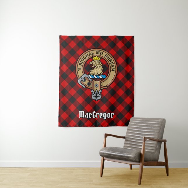 Tenture Clan Gregor Crest sur Rob Roy Tartan (En situation)