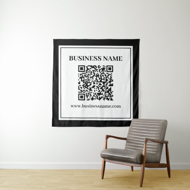 Tenture Code QR professionnel | Noir & Blanc (En situation)