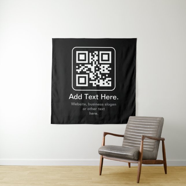 Tenture Code QR scannable moderne | Noir Blanc & Gris (En situation (horizontale))