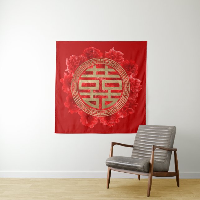 Tenture Double symbole de bonheur sur les pivoines rouges (En situation)