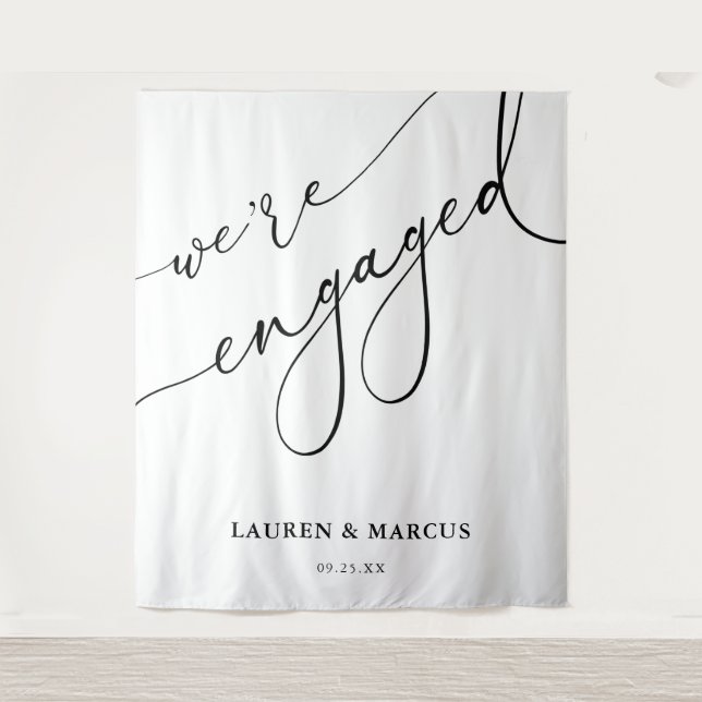 Tenture Élégante calligraphie Nous sommes engagés pour la  (Devant)