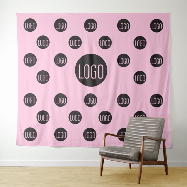 Tenture Entreprise de fond personnalisé avec logo rose rép (En situation (horizontale))