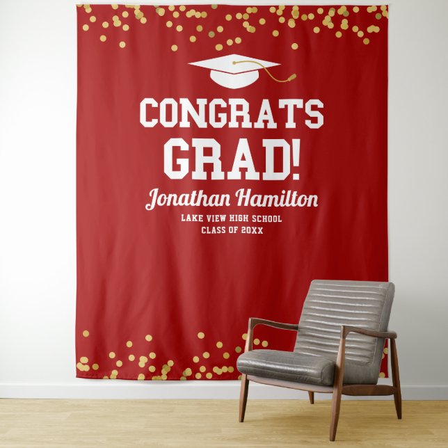 Tenture Félicitations diplômé fond de fête rouge or (En situation)