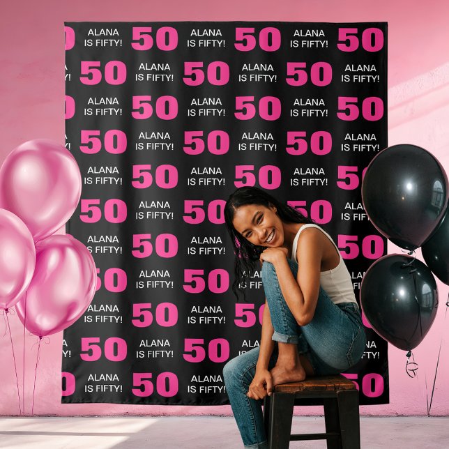 Tenture Fête d'anniversaire des 50 ans en rose et noir mod (Modern Pink Black 50th Birthday Party Step Repeat Tapestry
)